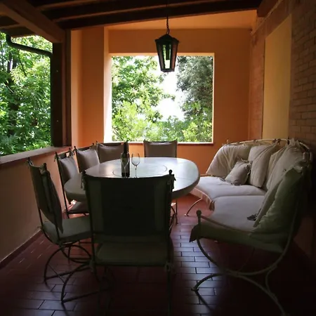 Sleeps 5 Pool Wifi * Sassetta